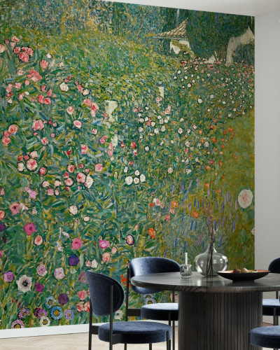 Tapet cu design inspirat de Gustav Klimt - Grădină italiană,  cu o imagine vibrantă cu flori în culori intense