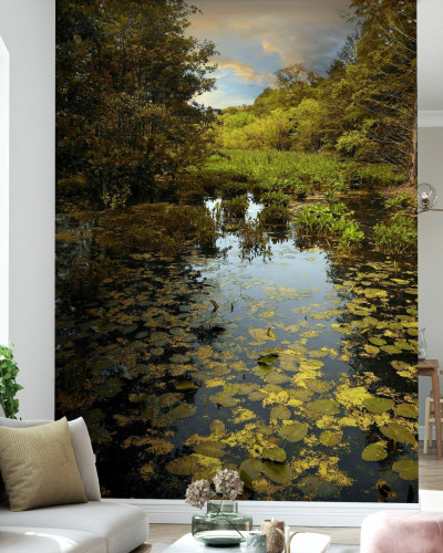 The Wetlands, un The Wetlands captivant cu un peisaj de lacuri cu nuanțe de verde, galben și albastru