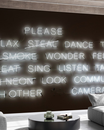 Tapet cu design modern, cu cuvinte din lumini neon, ideal pentru living, dormitor sau birou.