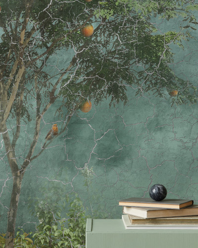 Tapet foto Old Frayed Painted Wall cu textură veche și pictură a unui copac cu fructe și păsări.