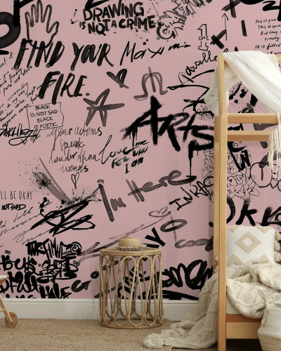 Street Art Poetry, tapet foto roz cu text scris cu mâna