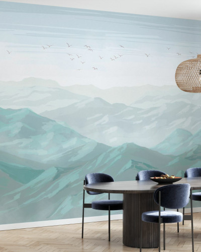 Imagine de fundal cu vedere spectaculoasa la munti invaluiti in ceata, design minimalist, tonuri pastelate
