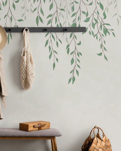Tapet cu design delicat de crengi și frunze verzi, perfect pentru a adăuga o notă de prospețime și eleganță spațiului dumneavoastră.