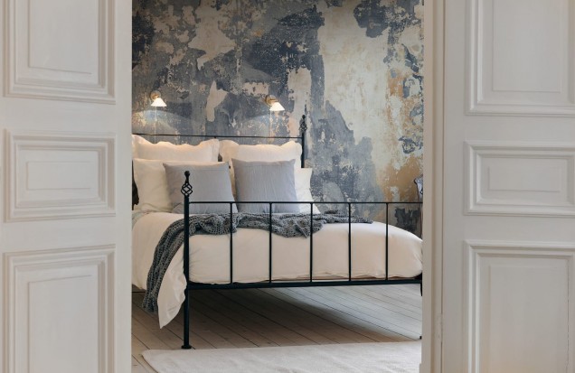 Battered Wall, Rebel Walls Wallpaper