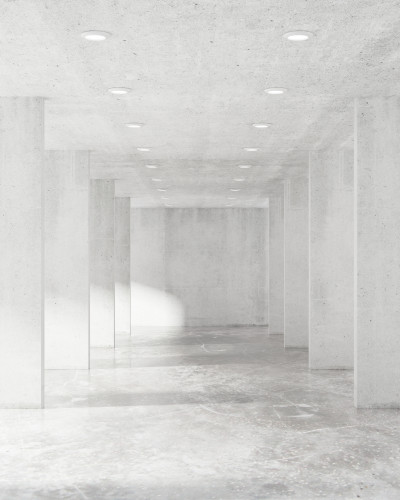 Fototapet personalizat Urban Loft Concrete într-un hol modern cu aspect industrial, pereți cu textură de beton, oglindă minimalistă, consolă flotantă din lemn și artă abstractă.